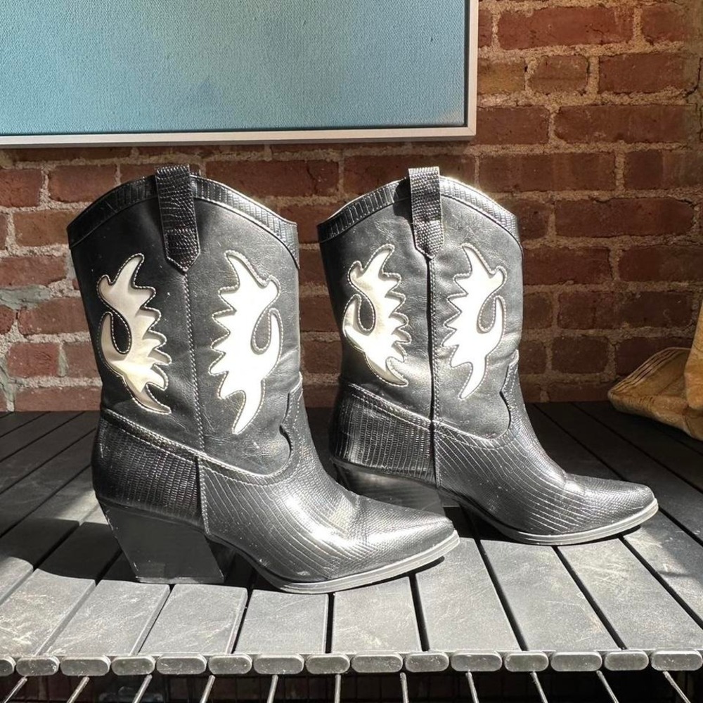 Black & White Soda Cowboy Boots, Women's 9.5